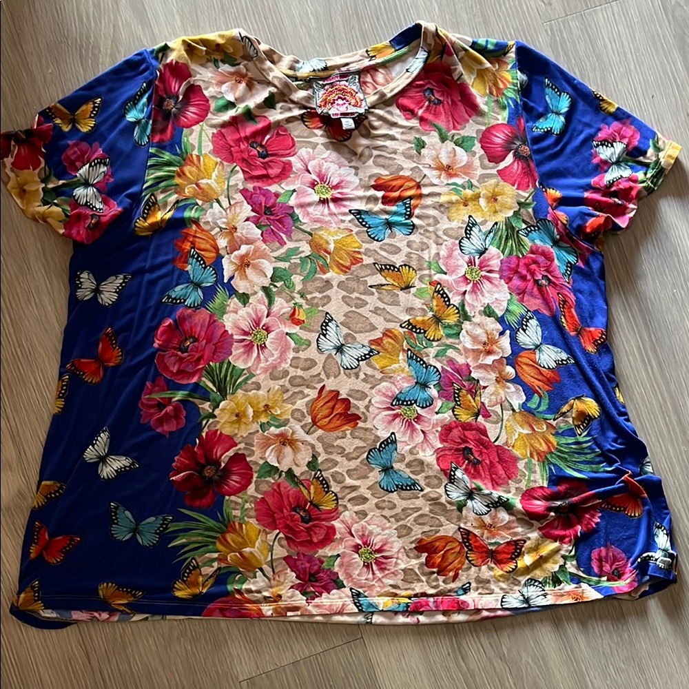 Johnny Was Red and Pink Graphic top